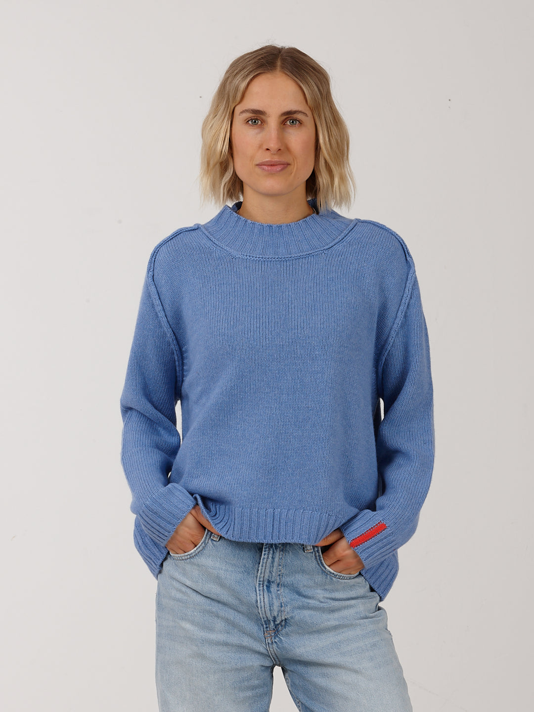 AREZZO Turtle Neck