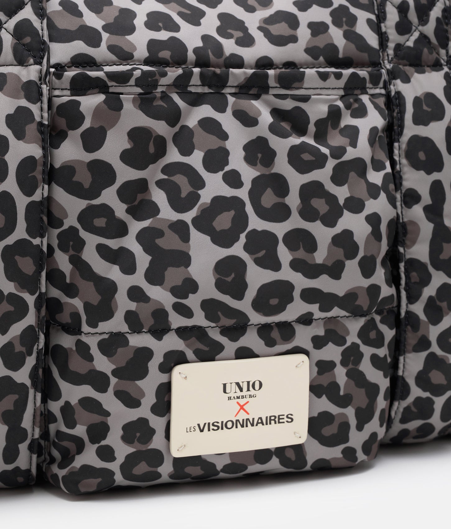 TRAVEL BAG